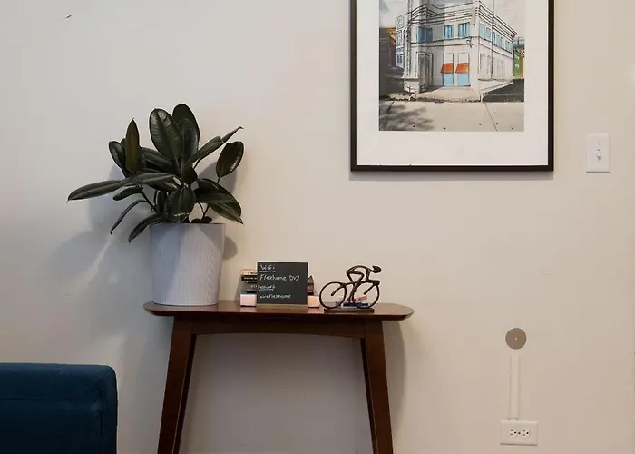 Wicker Park 2br Modern Dv3 Apartment Chicago