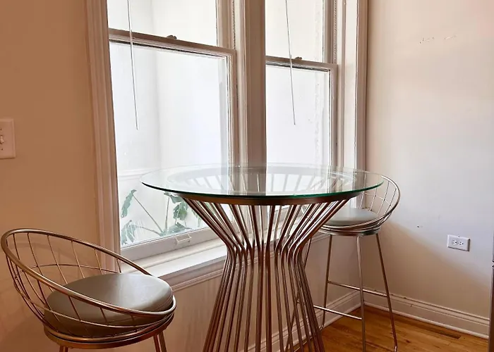 Apartment Wicker Park 2br Modern Dv3 Chicago